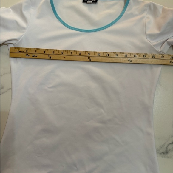 Pogue White Top with Blue Trim size small - Picture 3 of 4